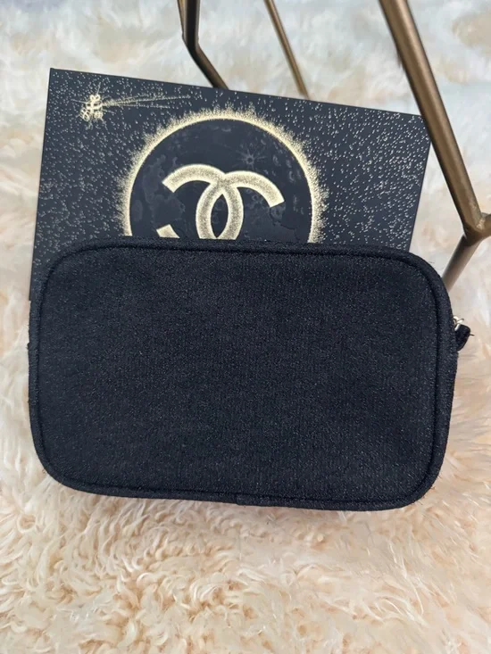 CHANEL Black Cosmetic Pouch - Picture 2 of 5